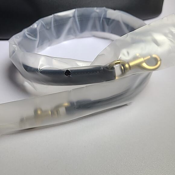 Limited Edition Runway COACH Large Kisslock Frame Bag, Black Gold - Picture 6 of 7